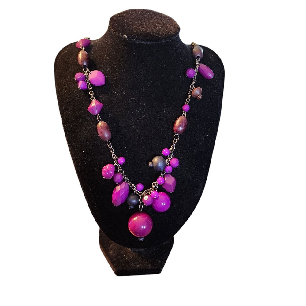 Liz‎ Claiborne Purple Beaded Necklace Fashion Jewelry Statement Piece